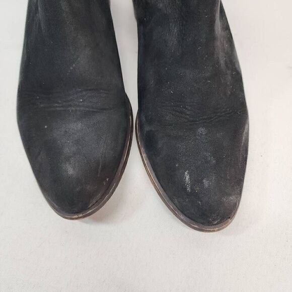 Steve Madden Size 9 Black Suede Leather Size Zipper Ankle Bootie - Picture 7 of 11